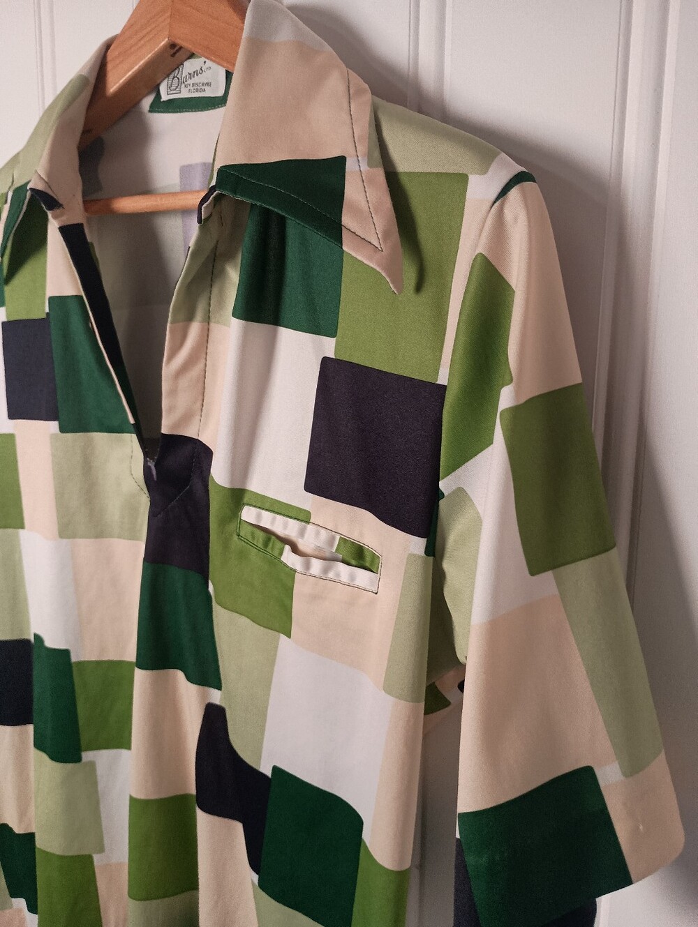 60s Burn's- Collared Block Print Shirt in Green & Cream- Size M